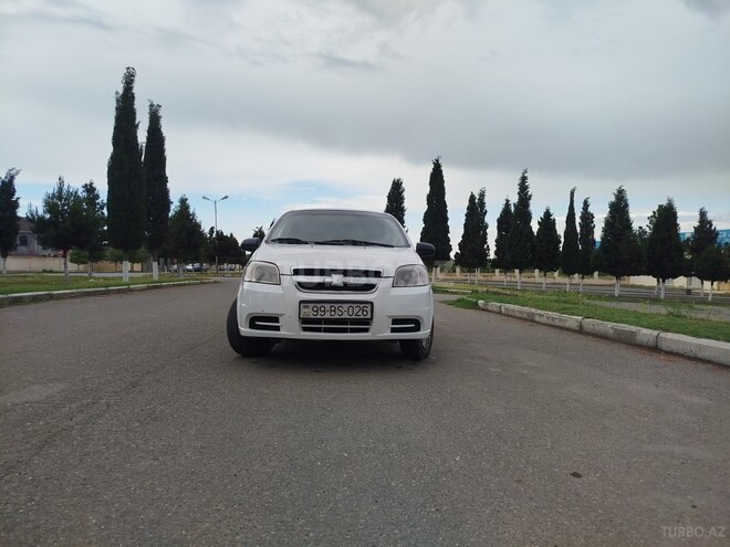 Chevrolet Aveo-1