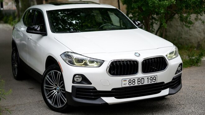 BMW X2-9