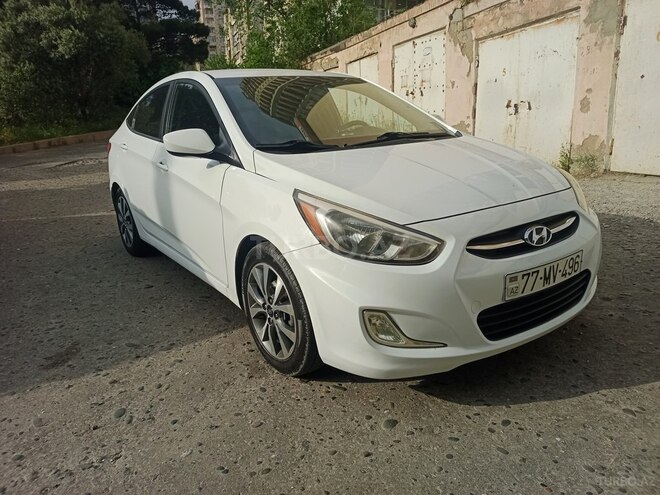 Hyundai Accent-5