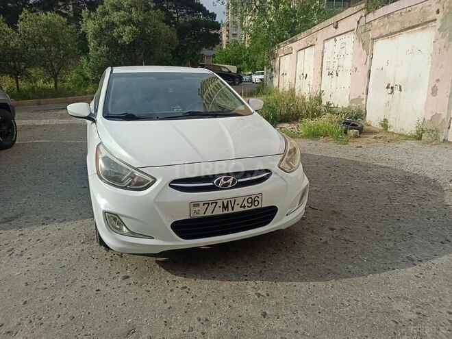 Hyundai Accent-2