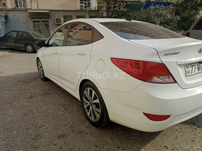 Hyundai Accent-18