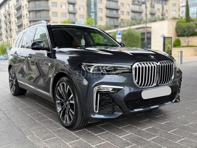BMW X7-9