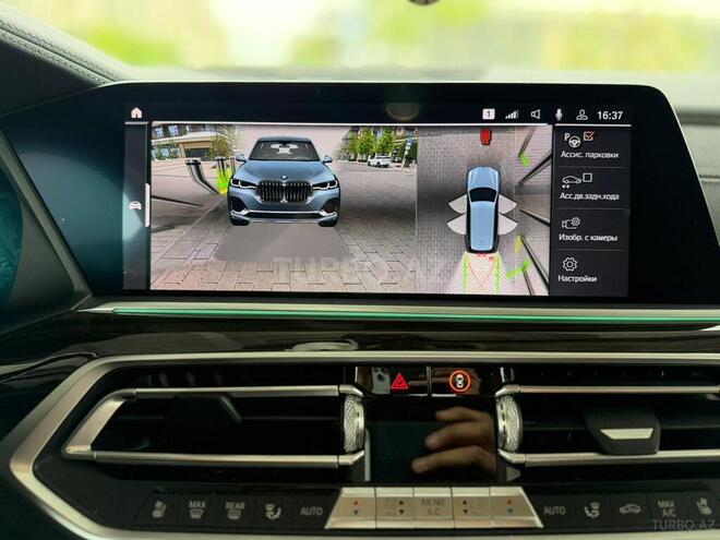 BMW X7-15