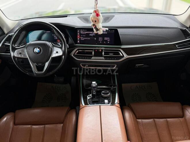 BMW X7-11