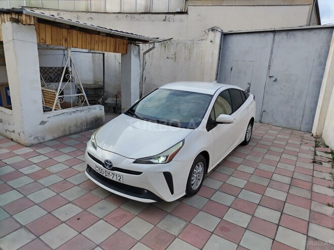 Toyota Prius-2