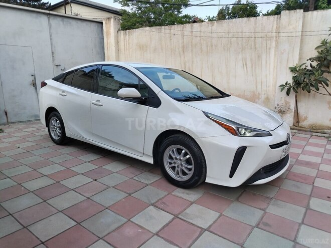Toyota Prius-5