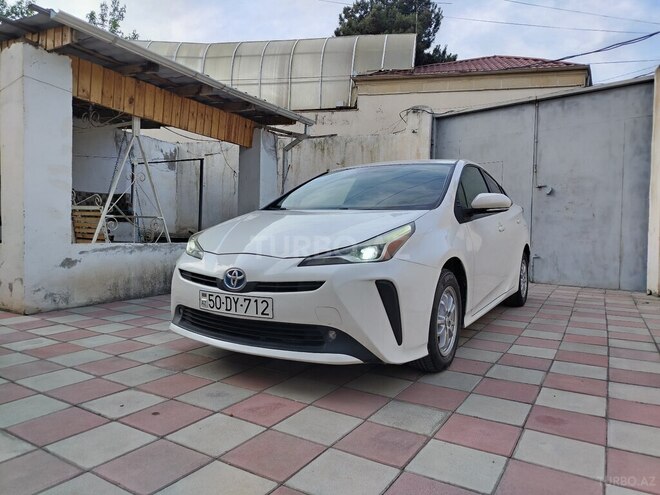 Toyota Prius-4