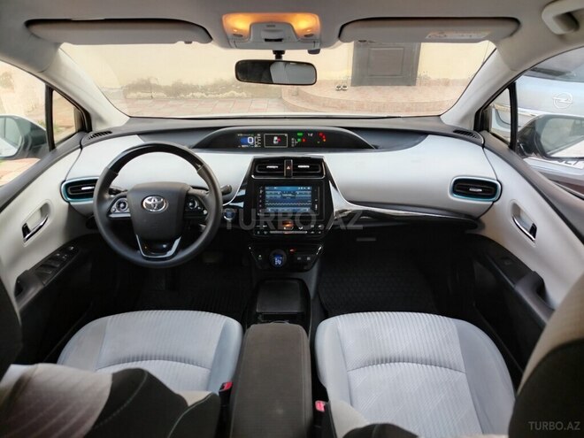 Toyota Prius-14