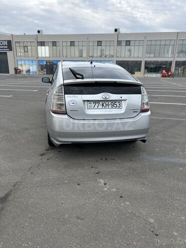 Toyota Prius-13