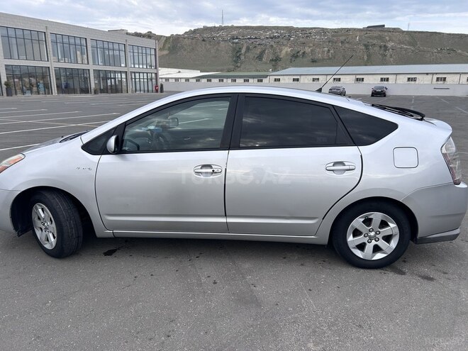 Toyota Prius-7