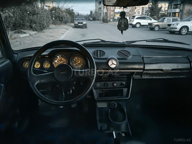 LADA (VAZ) 2106-5