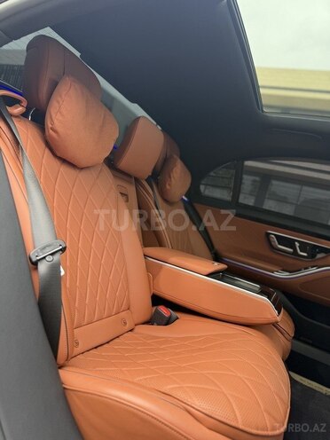 Mercedes S 500 4MATIC-12