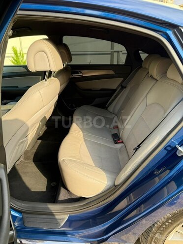 Hyundai Sonata-6