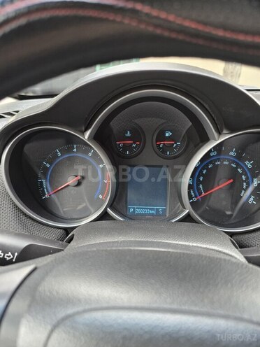 Chevrolet Cruze-19