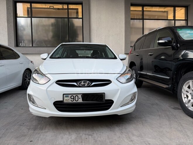 Hyundai Accent-1