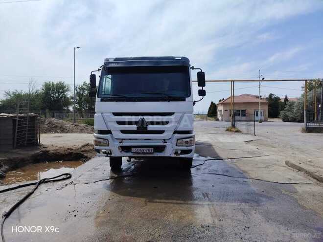 HOWO Sinotruk-1
