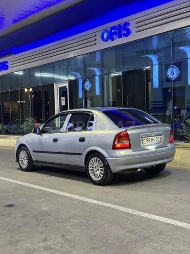 Opel Astra-2