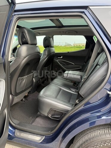 Hyundai Santa Fe-12