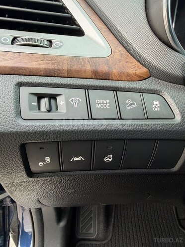 Hyundai Santa Fe-10