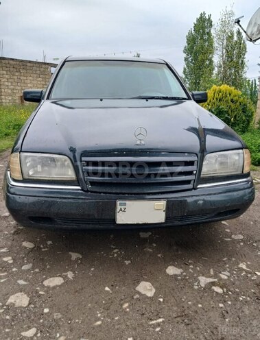 Mercedes C 250-1