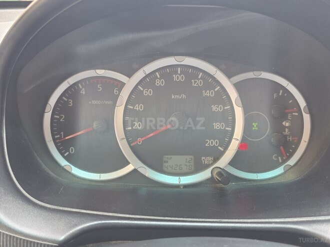 Mitsubishi L200-6