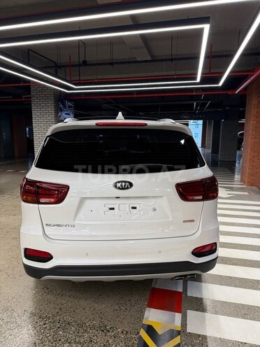 Kia Sorento-4