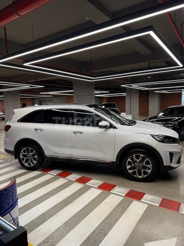 Kia Sorento-6