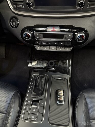 Kia Sorento-17