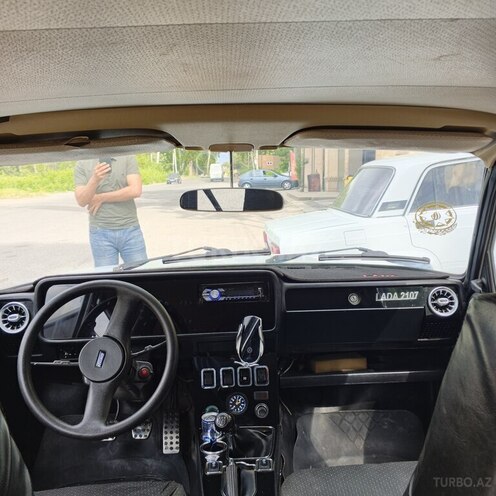 LADA (VAZ) 2107-8