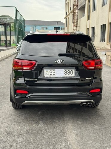 Kia Sorento-2