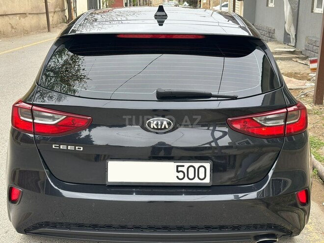 Kia Ceed-6