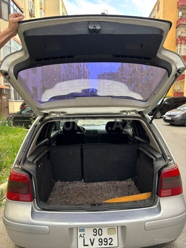 Volkswagen Golf-5