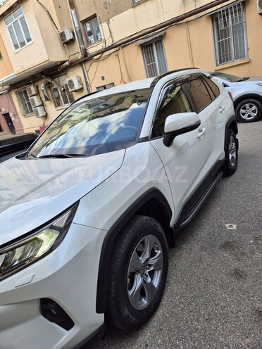 Toyota RAV4-2