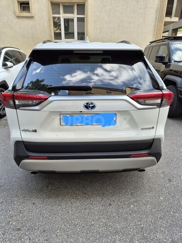Toyota RAV4-7