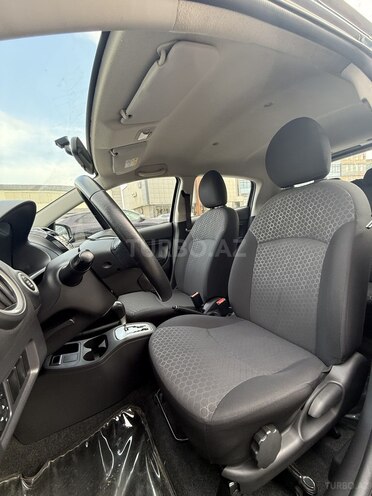 Mitsubishi Mirage-11