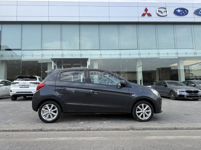 Mitsubishi Mirage-4