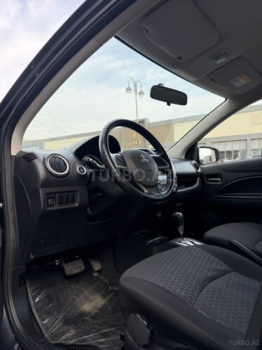 Mitsubishi Mirage-12
