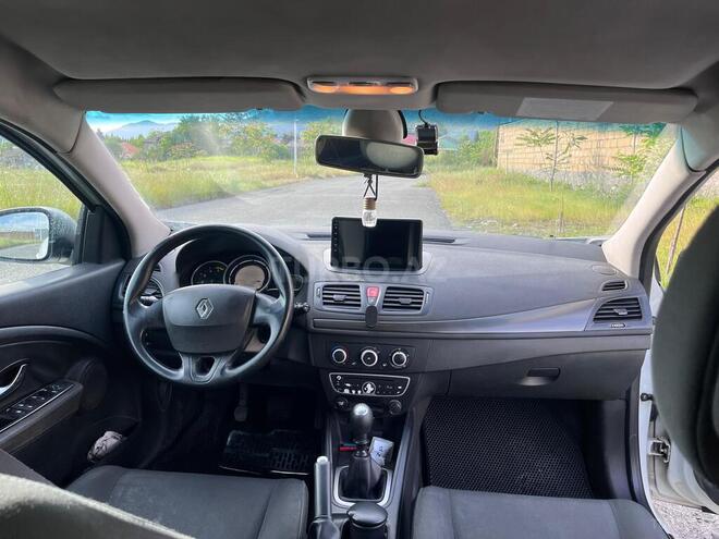 Renault Megane-5