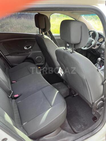 Renault Megane-7