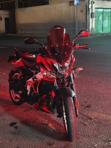Bajaj Pulsar NS 200-1