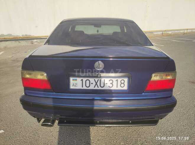 BMW 318-10