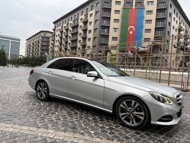 Mercedes E 250 4MATIC-2