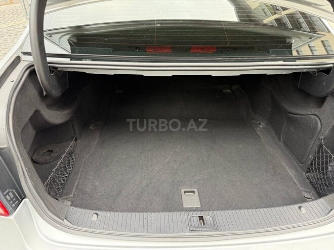 Mercedes E 250 4MATIC-14