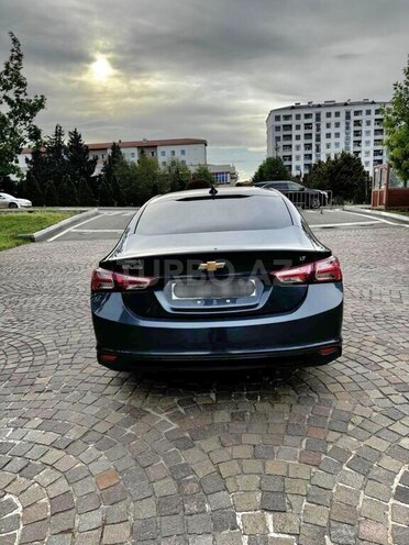 Chevrolet Malibu-8
