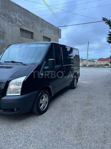 Ford Transit-4