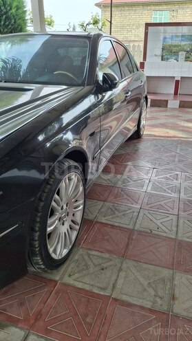Mercedes E 300-18