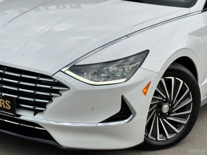 Hyundai Sonata-4