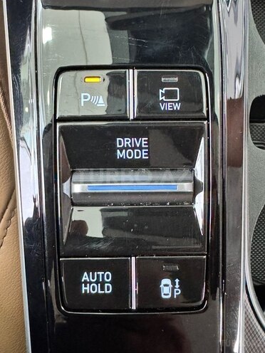 Hyundai Sonata-31