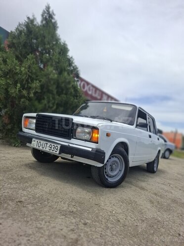 LADA (VAZ) 2107-1
