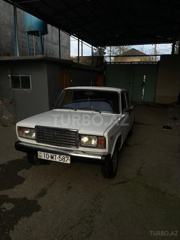 LADA (VAZ) 2107-1